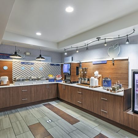 Holiday Inn Express & Suites Tulsa S Broken Arrow Hwy 51 By Ihg Εξωτερικό φωτογραφία