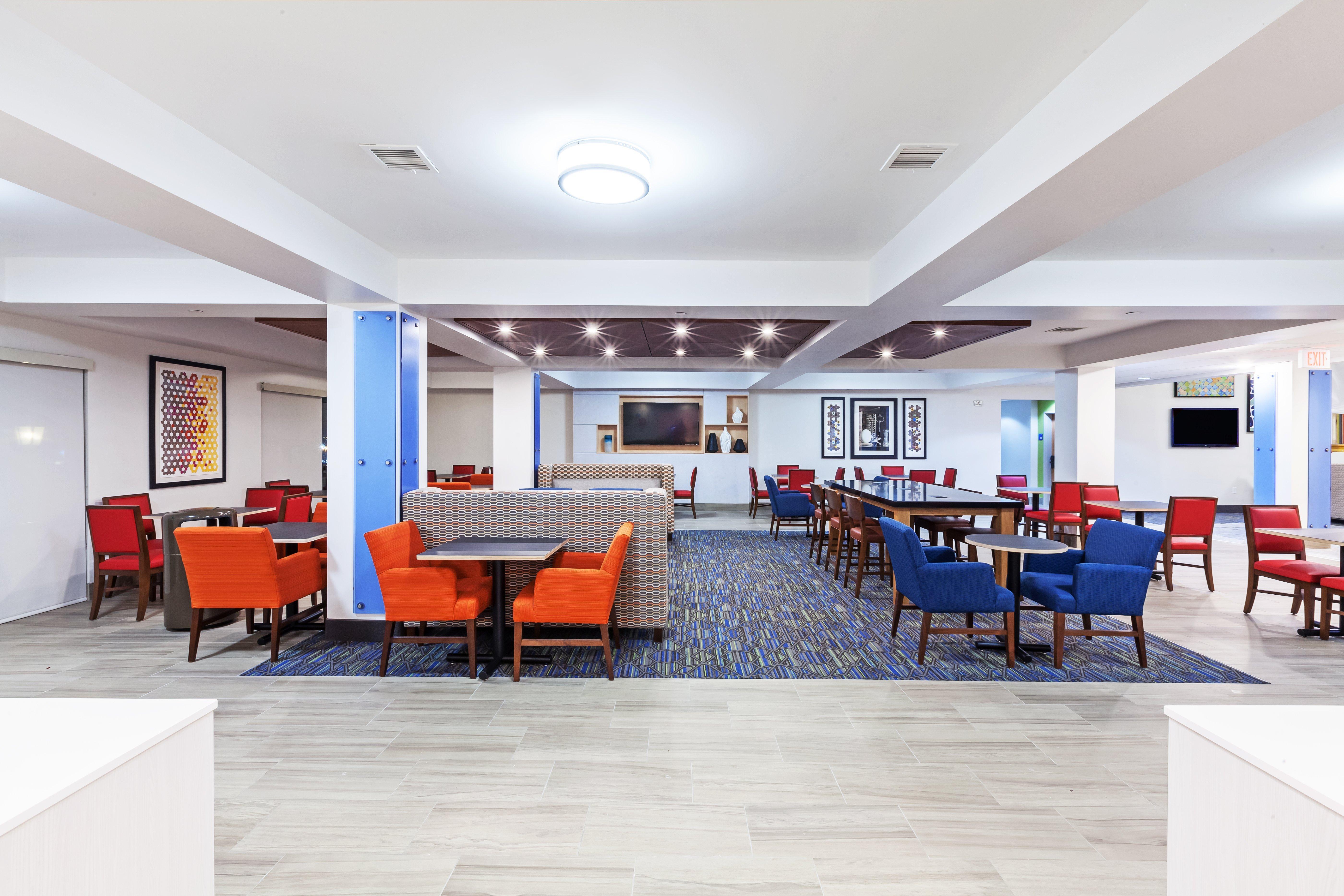 Holiday Inn Express & Suites Tulsa S Broken Arrow Hwy 51 By Ihg Εξωτερικό φωτογραφία
