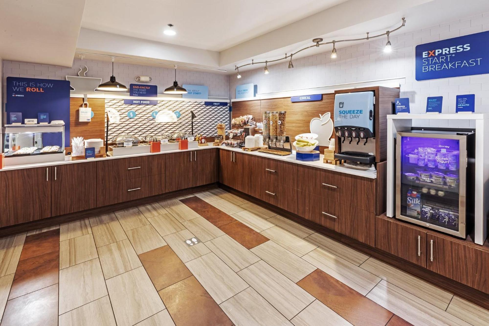Holiday Inn Express & Suites Tulsa S Broken Arrow Hwy 51 By Ihg Εξωτερικό φωτογραφία