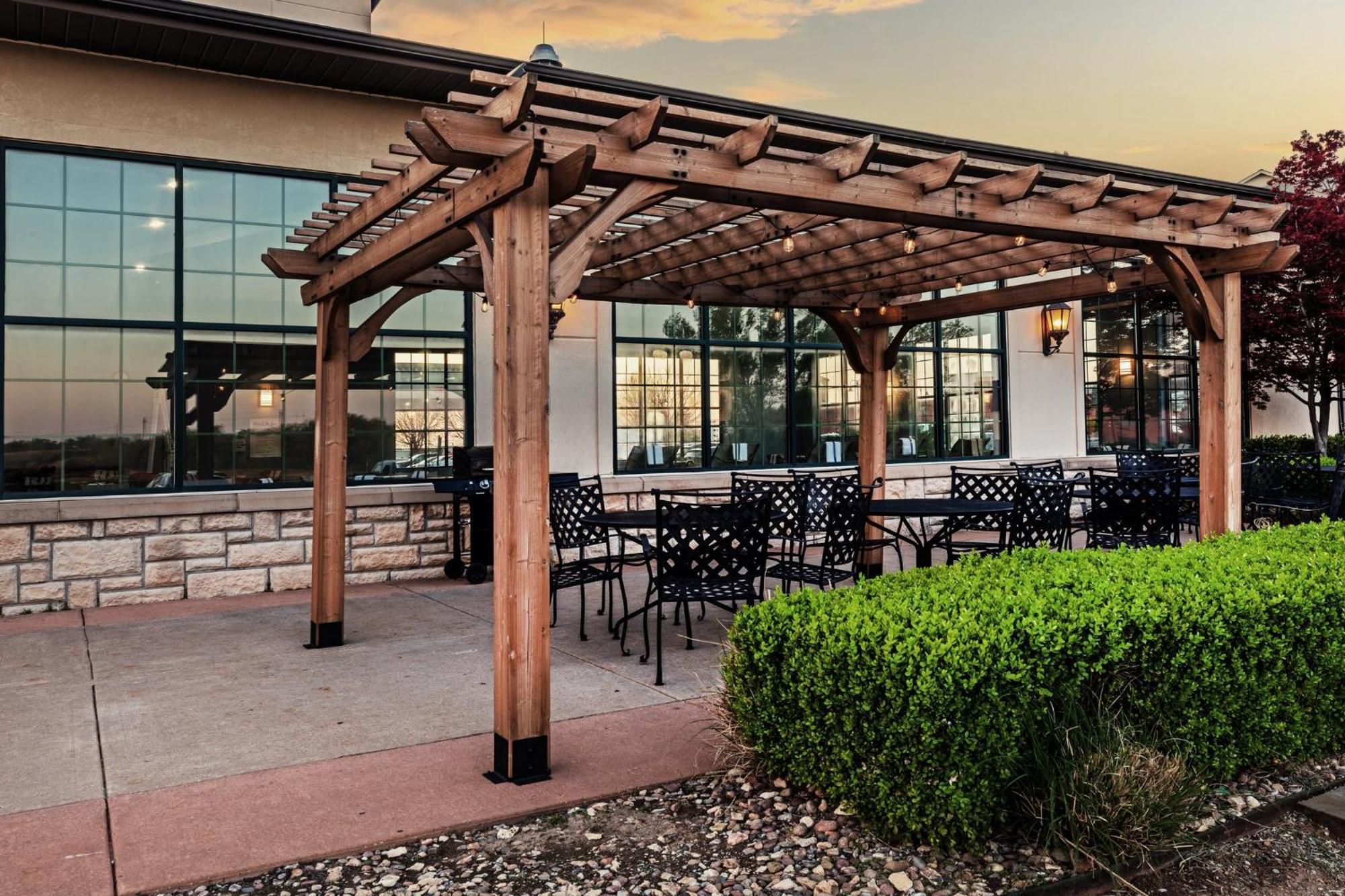 Holiday Inn Express & Suites Tulsa S Broken Arrow Hwy 51 By Ihg Εξωτερικό φωτογραφία