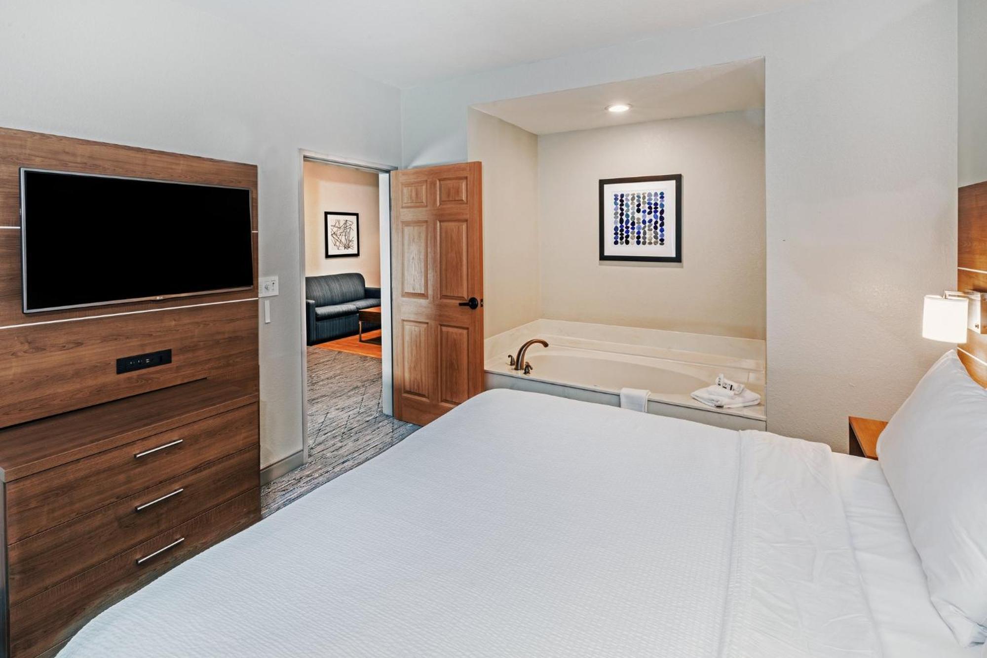 Holiday Inn Express & Suites Tulsa S Broken Arrow Hwy 51 By Ihg Εξωτερικό φωτογραφία
