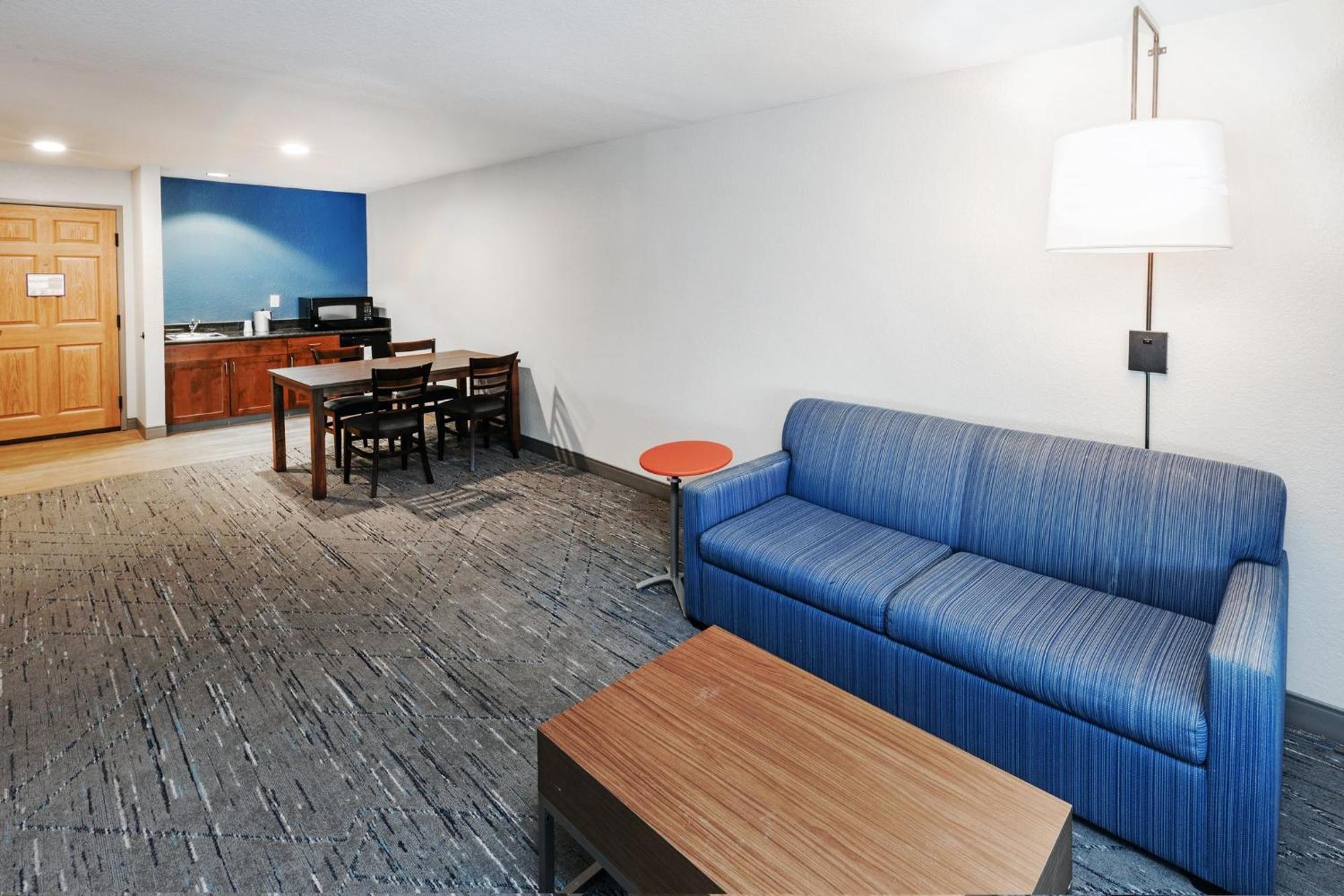 Holiday Inn Express & Suites Tulsa S Broken Arrow Hwy 51 By Ihg Εξωτερικό φωτογραφία